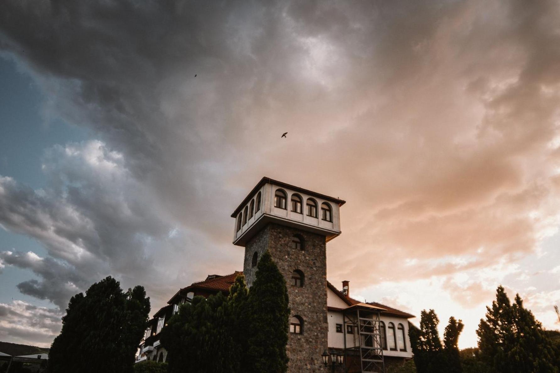 Popova Kula Hotel & Winery Demir Kapija Bagian luar foto